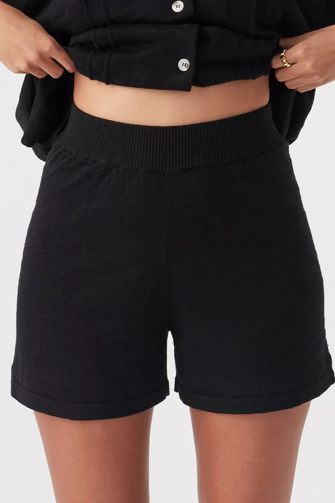 Women Arcaa Shorts>Darcy Short-Black