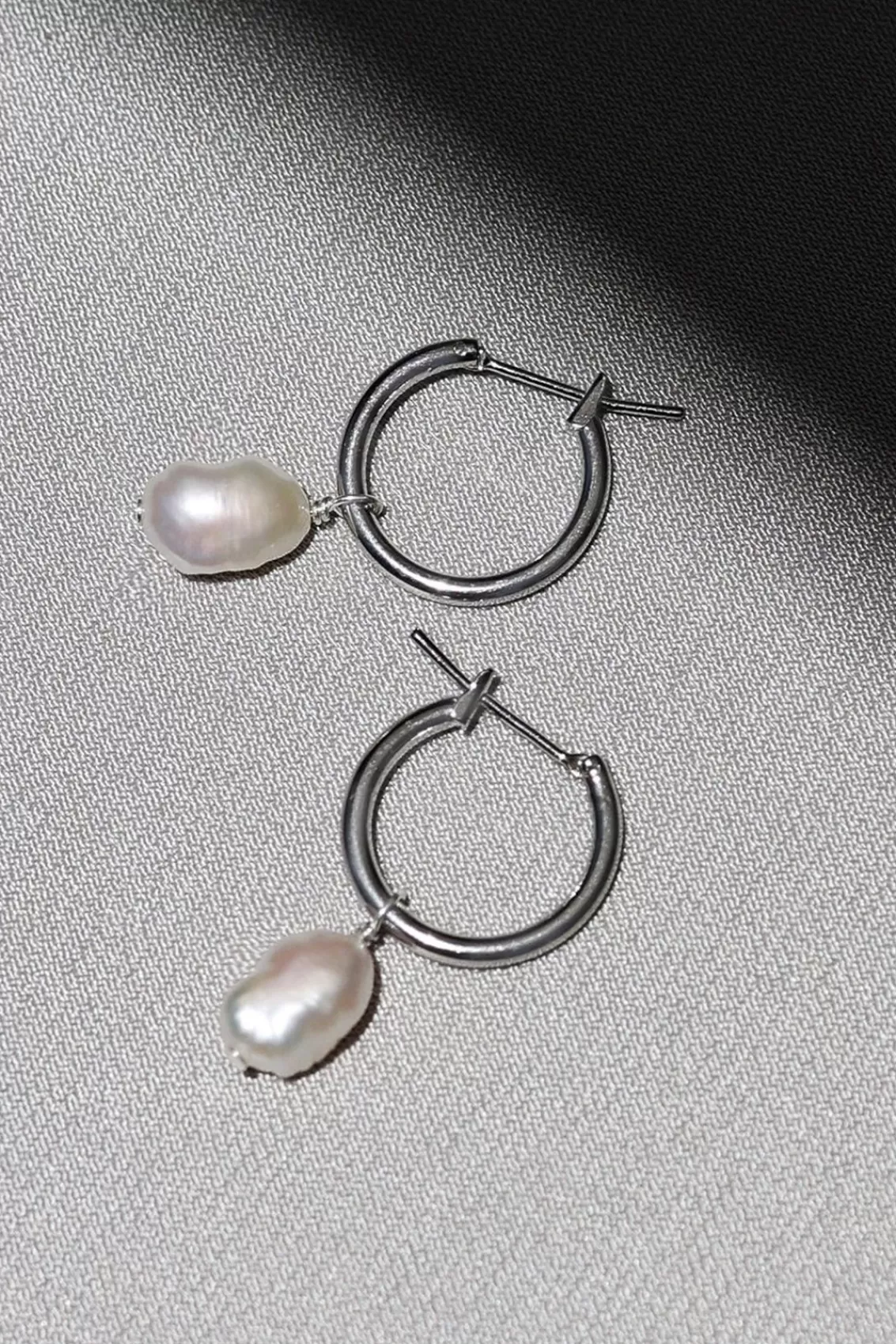 Women Arcaa Accessories>Saint Valentine-Mini Keshi Pearl Hoops-Silver